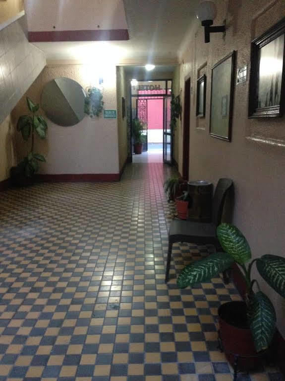 Hotel Gallo Rubio Guadalajara Exteriör bild